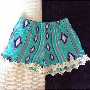 Embroidered crochet lace trim shorts